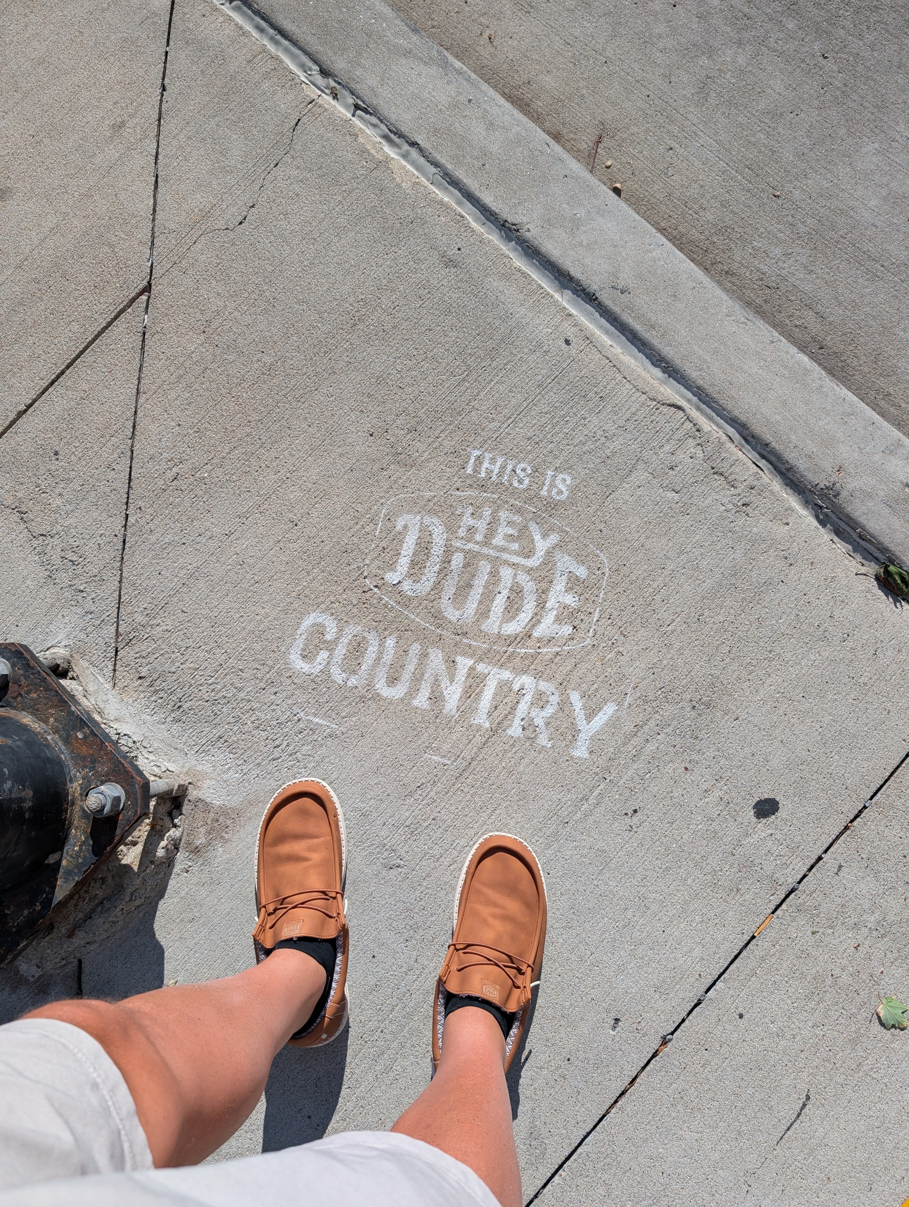 Exploring Nashville's vibrant streets